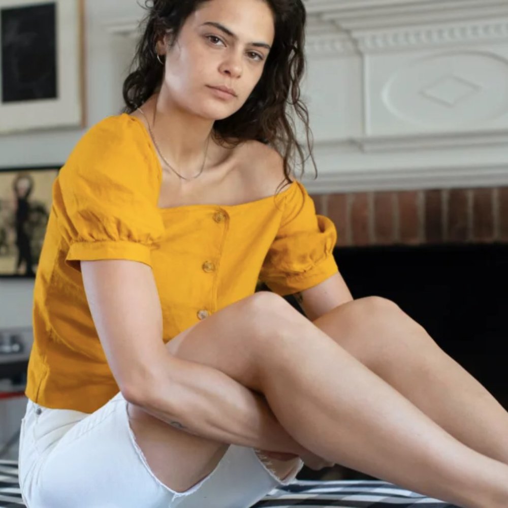 The Linen Puff-Sleeve Top in Marigold